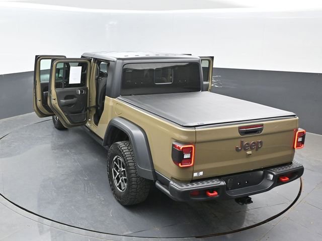Used 2025 Jeep Gladiator Rubicon w/ Convenience Group AWD/4WD image 24