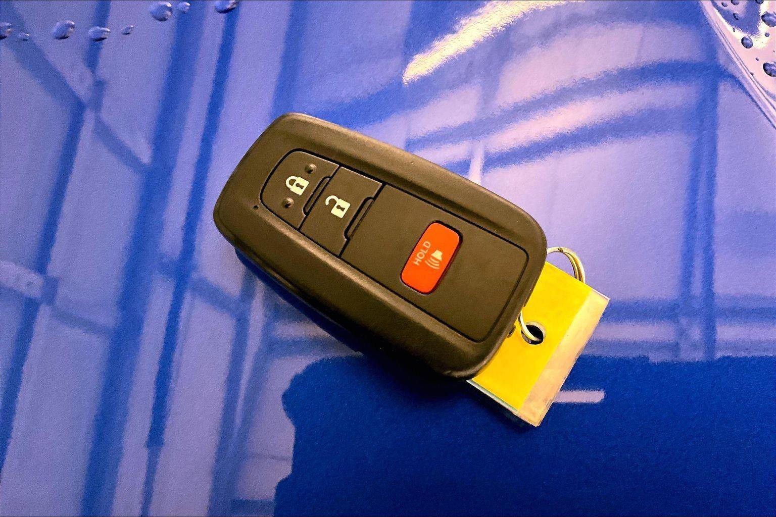 Used 2020 Toyota C-HR XLE image 11