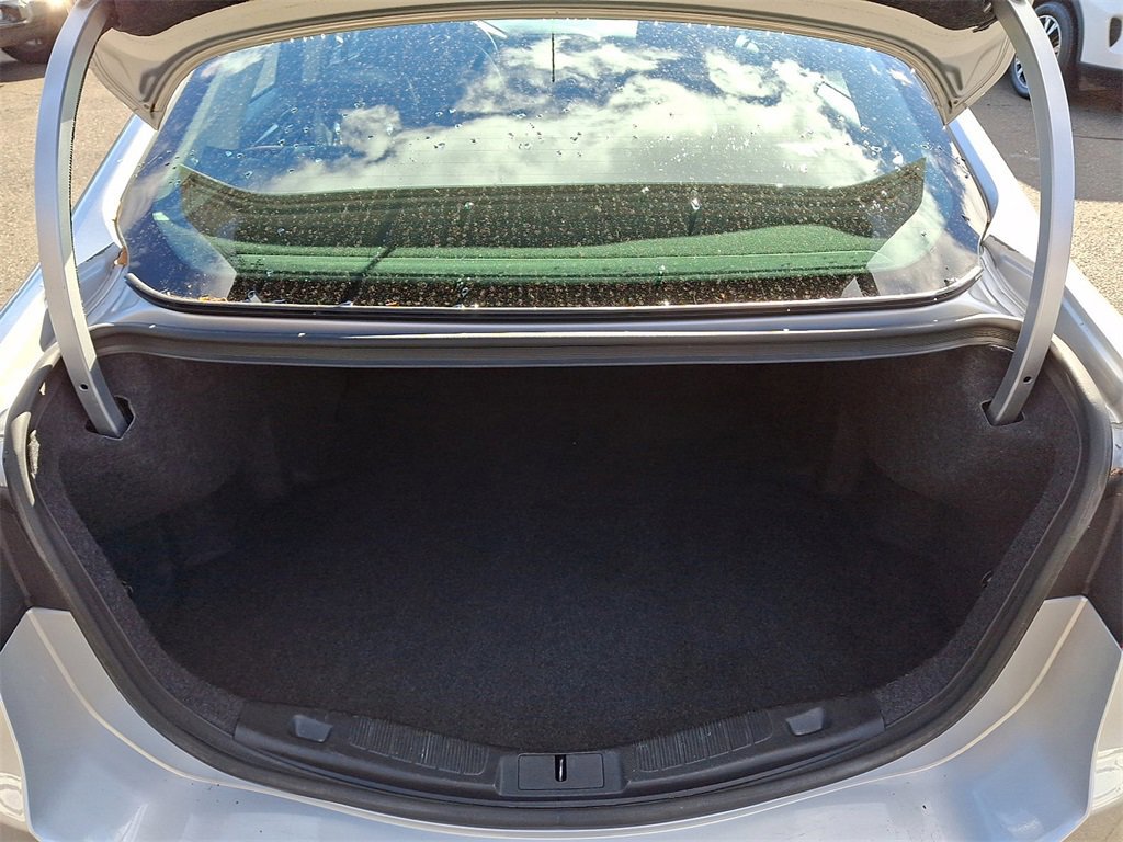 Certified 2018 Ford Fusion SE w/ Equipment Group 201A image 29