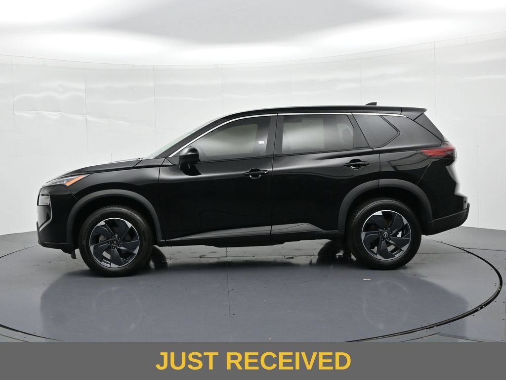 Used 2024 Nissan Rogue SV AWD/4WD image 9