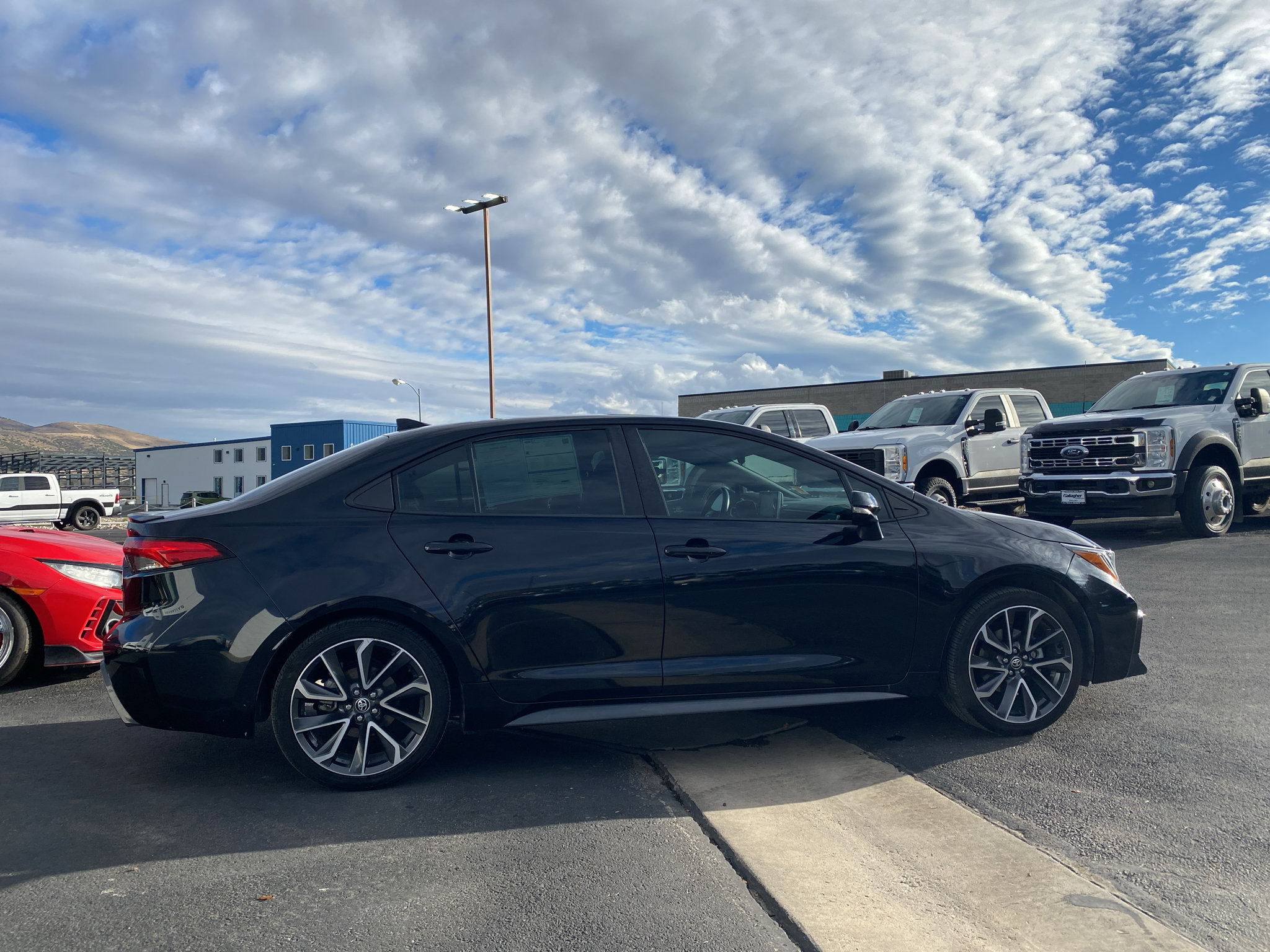Used 2020 Toyota Corolla XSE FWD image 16