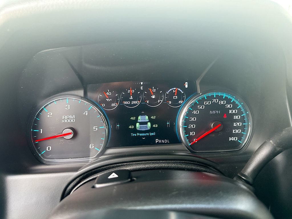 Used 2019 Chevrolet Suburban Premier RWD image 12