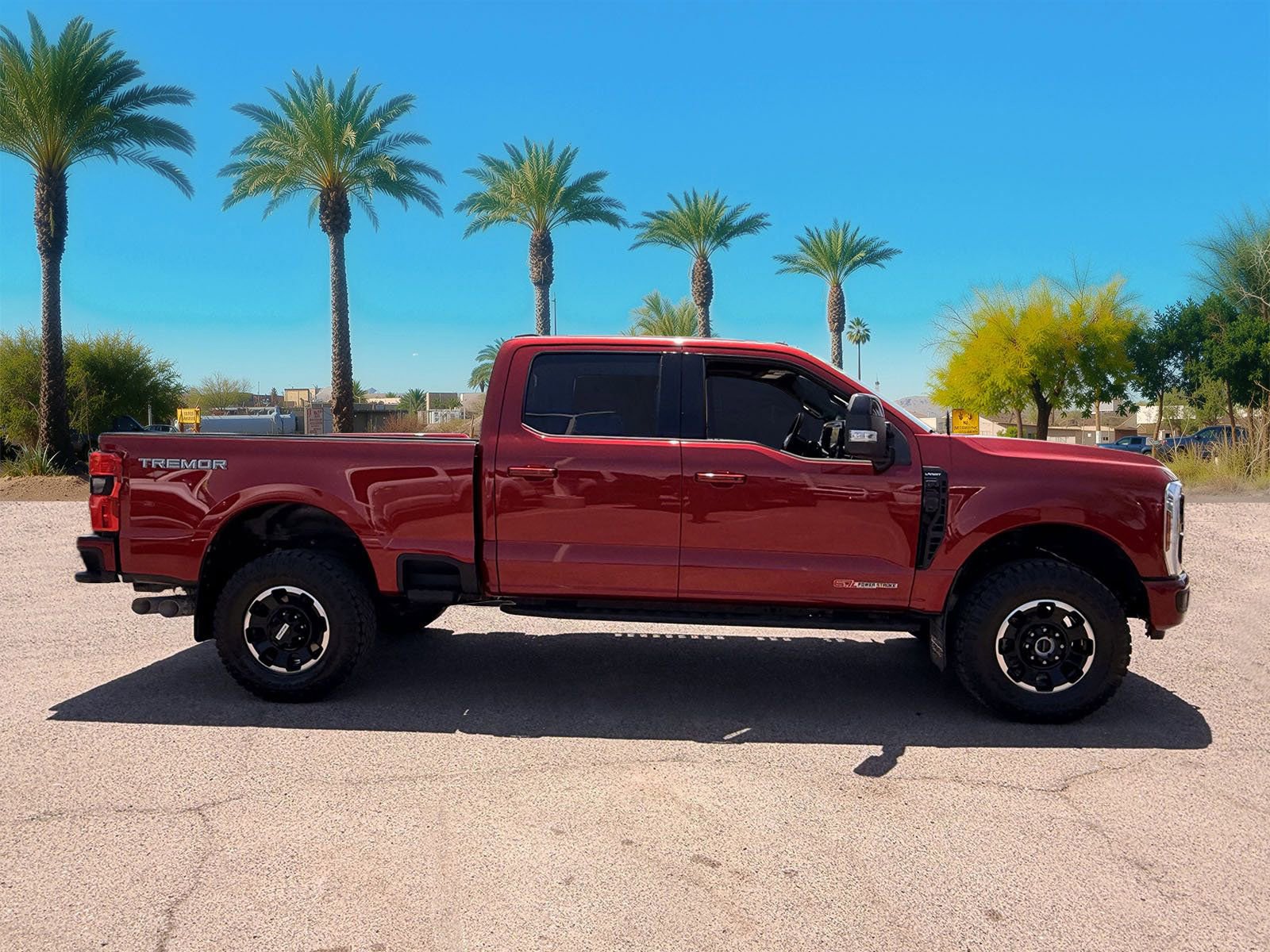 Certified 2025 Ford F250 Lariat w/ Tremor Off-Road Package AWD/4WD image 6