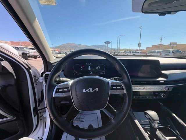Used 2025 Kia Telluride S FWD image 26