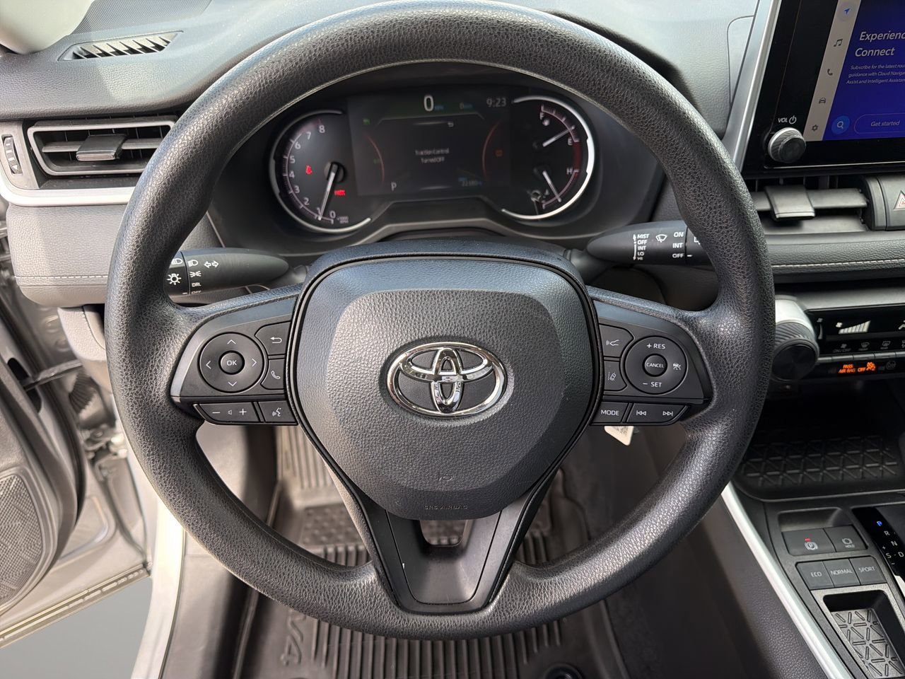 Used 2024 Toyota RAV4 LE FWD image 26