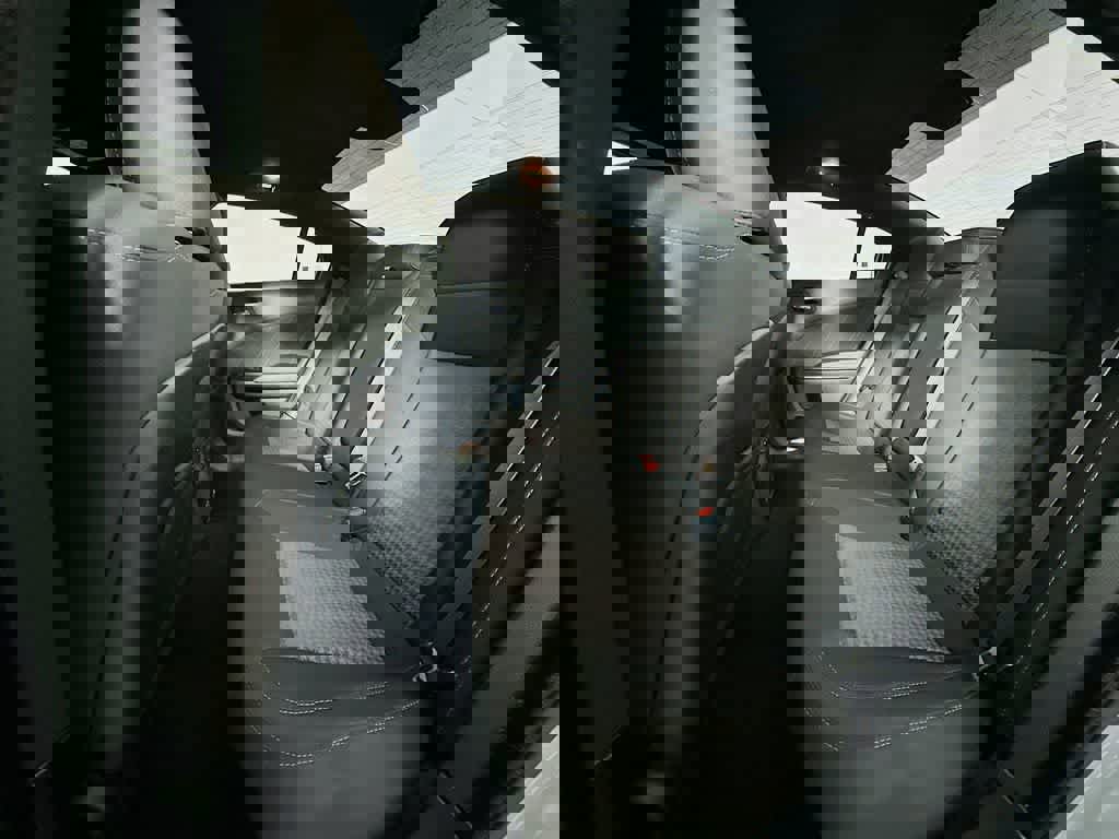 Used 2022 Dodge Charger R/T w/ Blacktop Package image 18