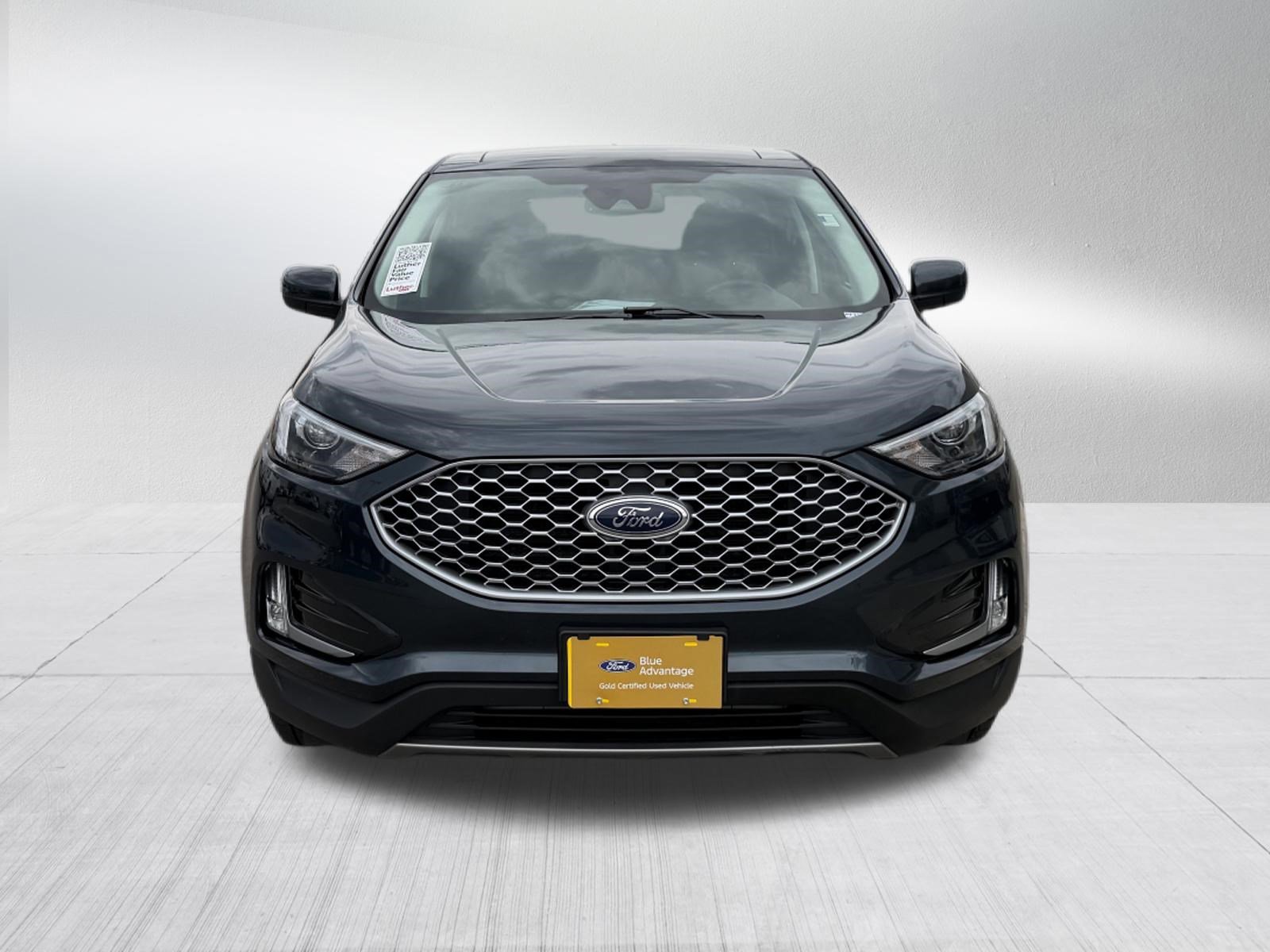 Certified 2024 Ford Edge SEL w/ Convenience Package AWD/4WD image 2