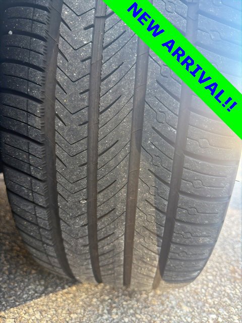 Used 2018 INFINITI Q60 3.0t Luxe w/ Sensory Package 3.0T Luxe image 5