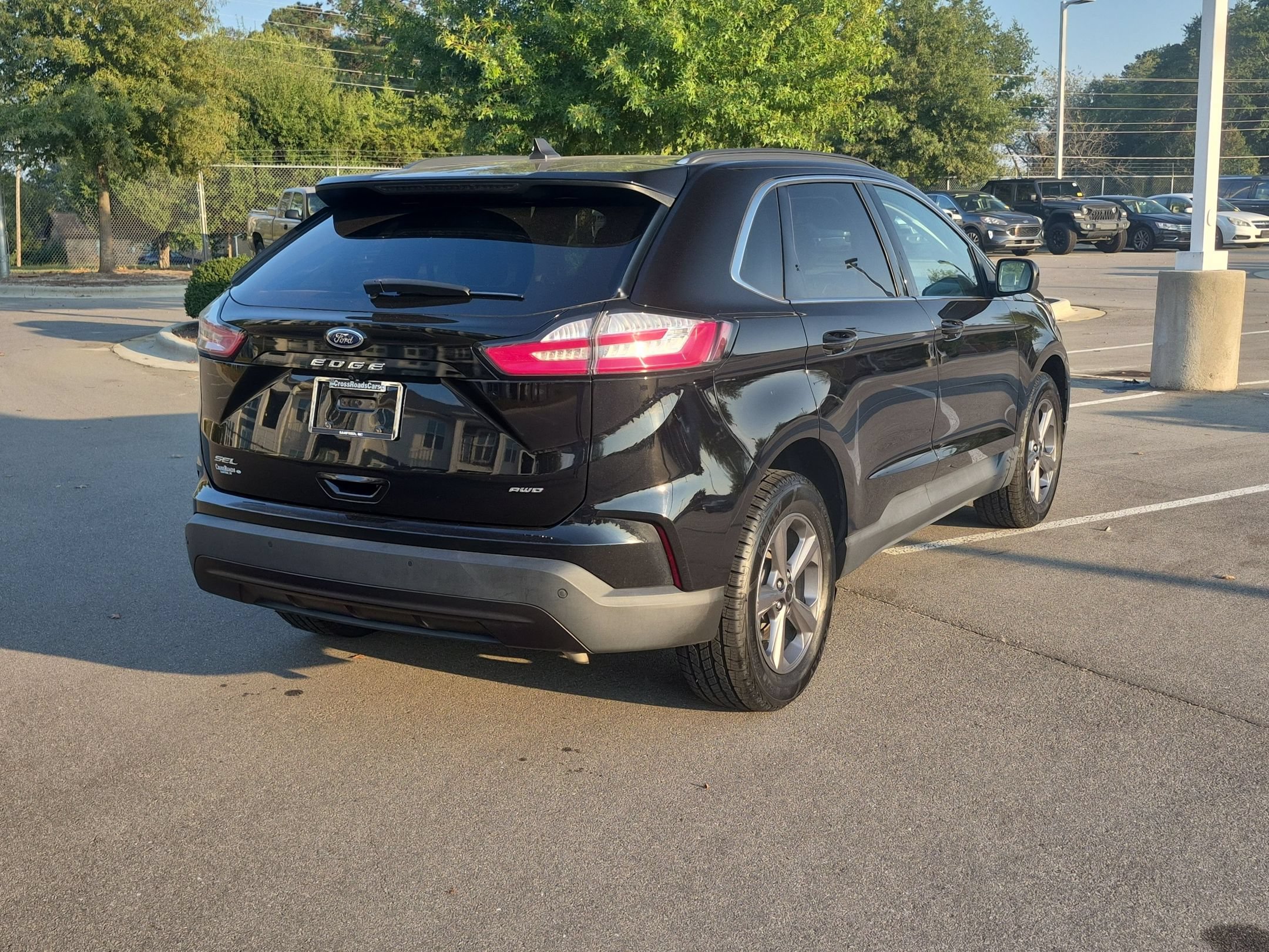 Certified 2022 Ford Edge SEL w/ Sport Appearance Package AWD/4WD image 4