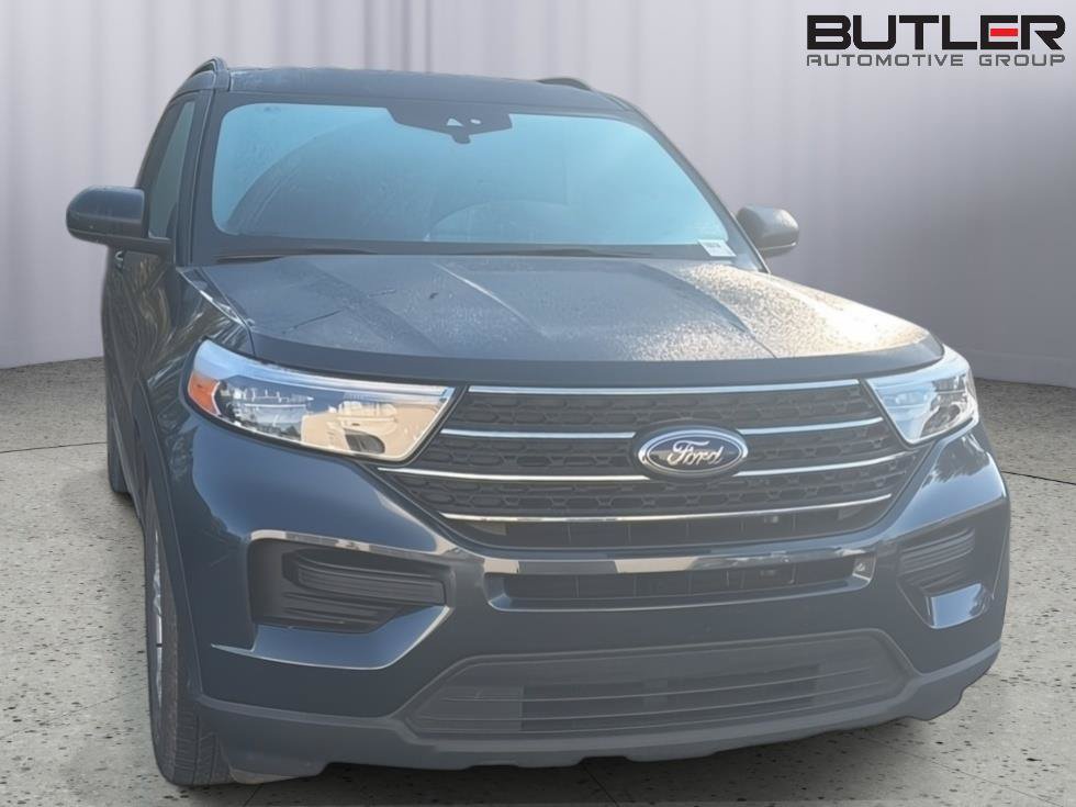 Certified 2024 Ford Explorer XLT RWD image 7