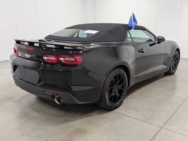 Used 2023 Chevrolet Camaro LT image 2