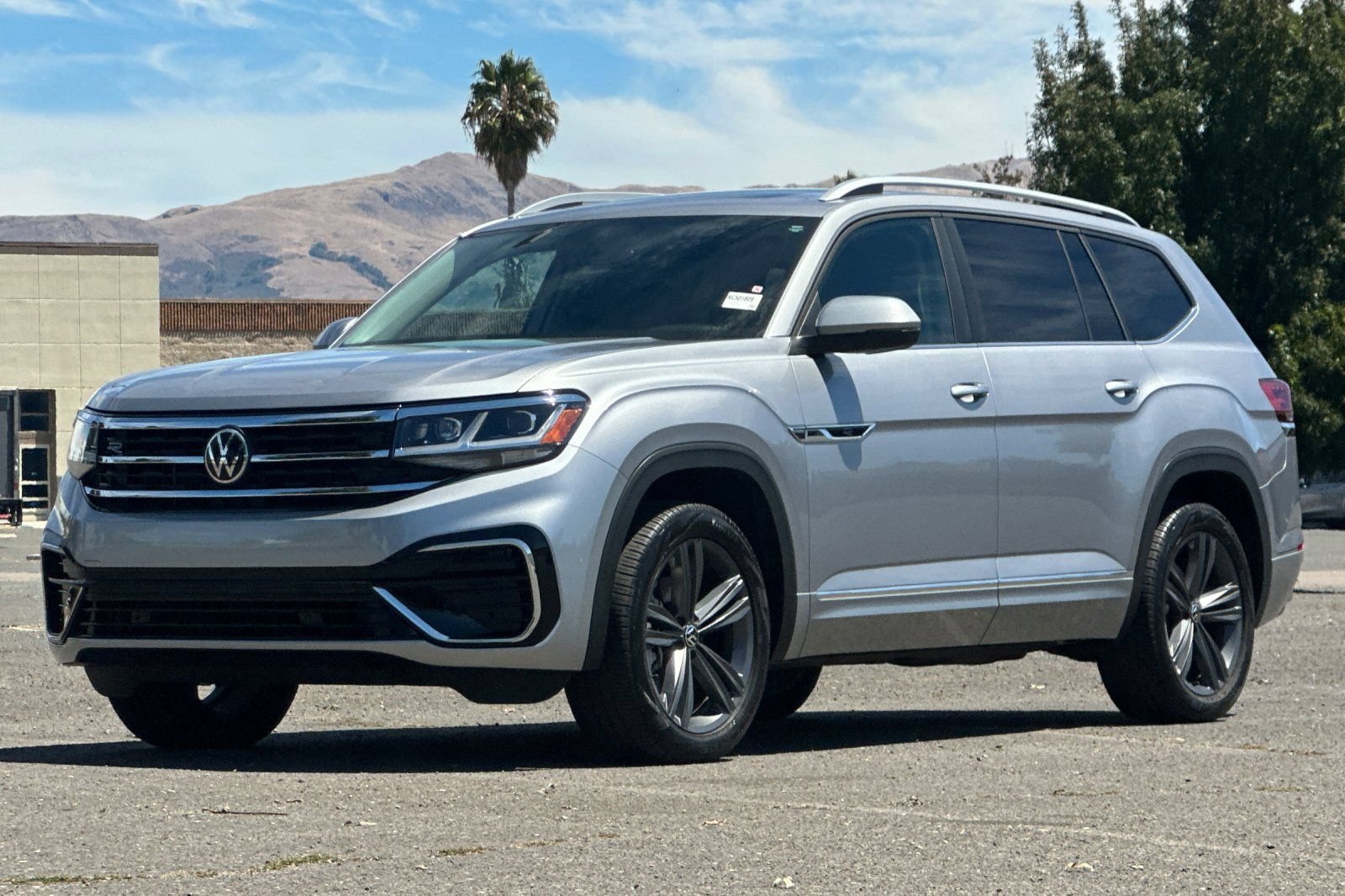 Used 2022 Volkswagen Atlas SEL R-Line AWD/4WD image 8