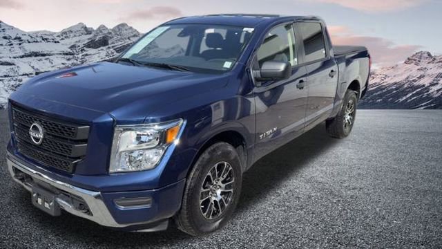 Used 2023 Nissan Titan SV image 8