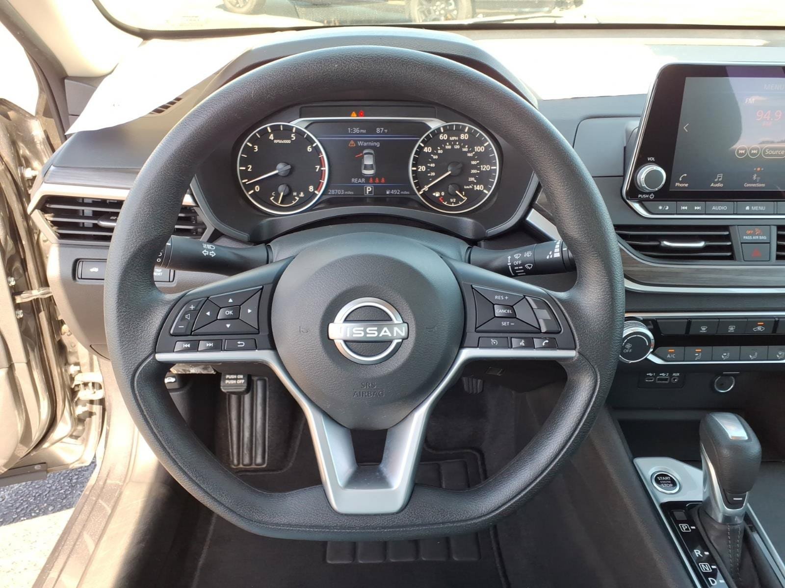 Used 2025 Nissan Altima 2.5 SV FWD image 26