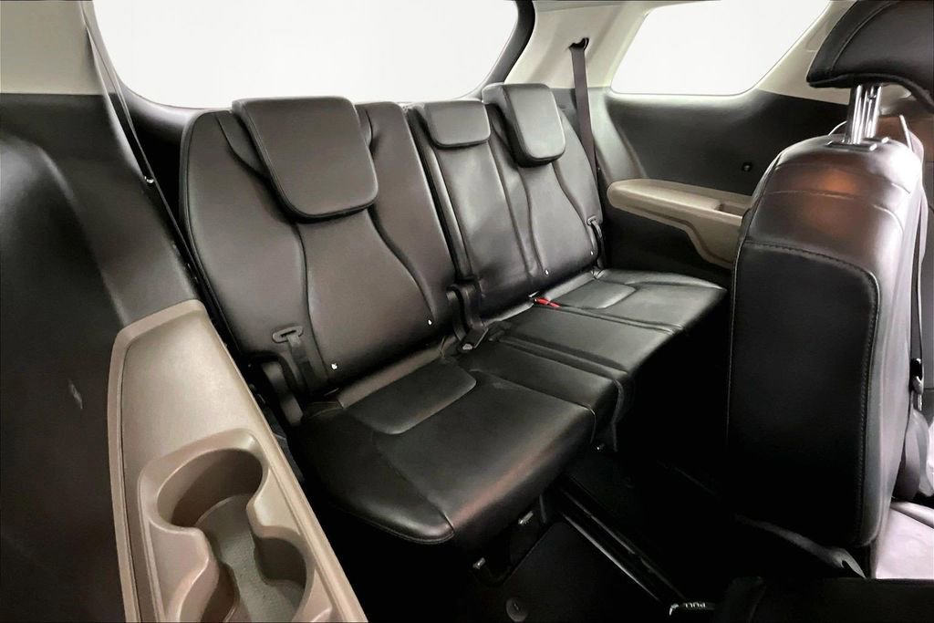 Used 2025 Kia Carnival LXS image 28