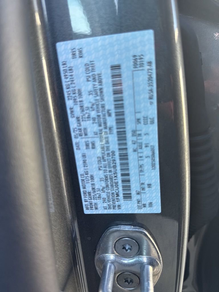 Certified 2025 Ford Escape SE image 55