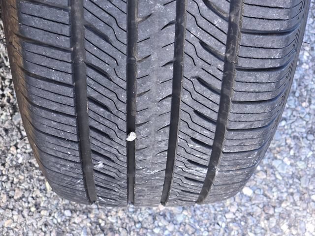 Used 2018 Toyota RAV4 XLE FWD image 11