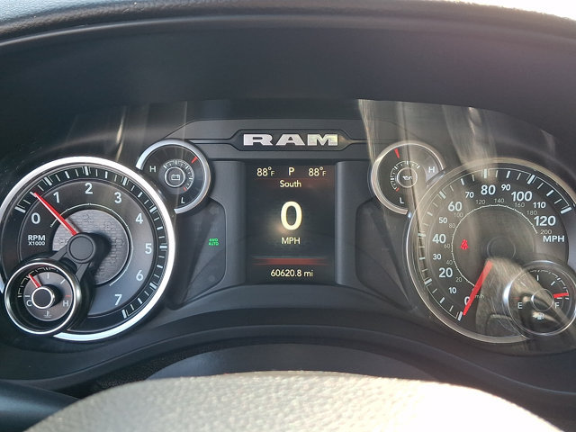 Used 2021 RAM 1500 4x4 Crew Cab image 26