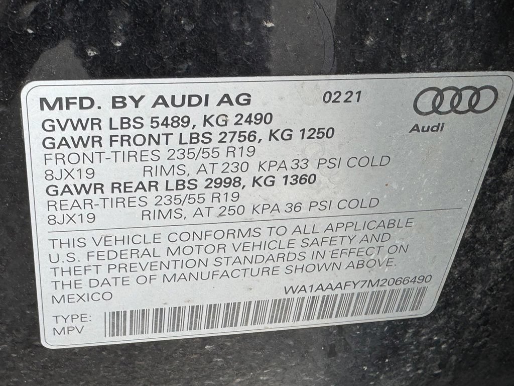 Used 2021 Audi Q5 2.0T Premium w/ Convenience Package AWD/4WD image 30