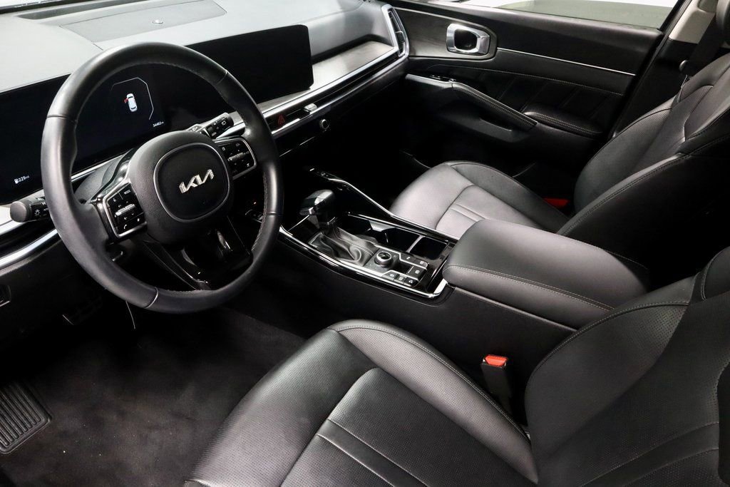 Used 2024 Kia Sorento SX image 26