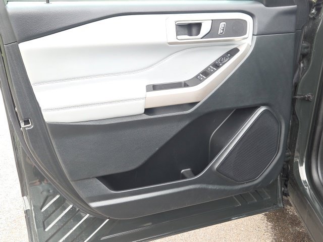 Certified 2024 Ford Explorer XLT w/ Equipment Group 202A AWD/4WD image 26
