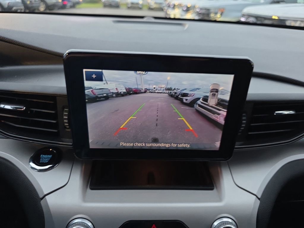 Certified 2024 Ford Explorer XLT image 26