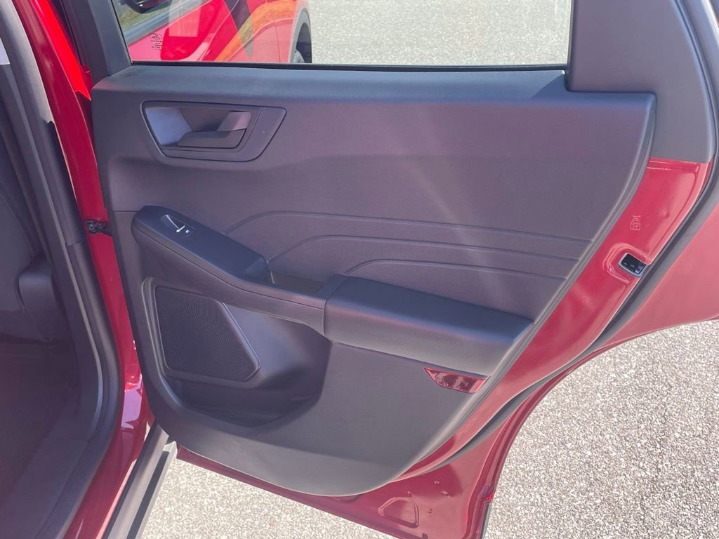 Certified 2022 Ford Escape SE w/ SE Sport Appearance Package image 19