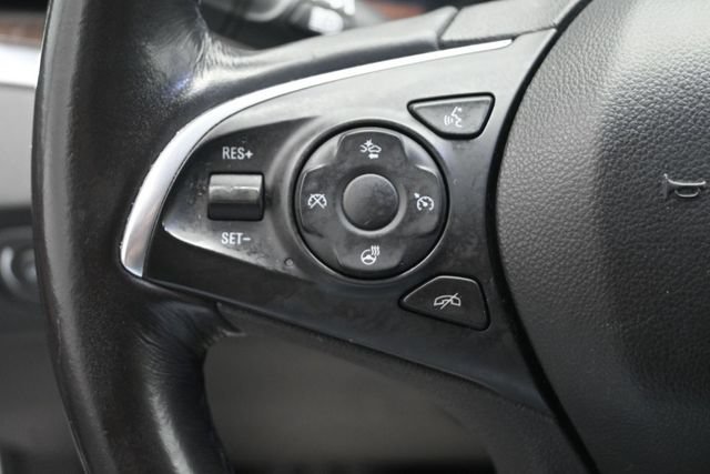 Used 2019 Buick Enclave Avenir w/ Avenir Technology Package AWD/4WD image 12