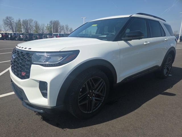 Certified 2025 Ford Explorer ST AWD/4WD video 2