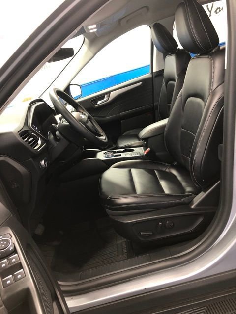 Certified 2022 Ford Escape SEL image 29