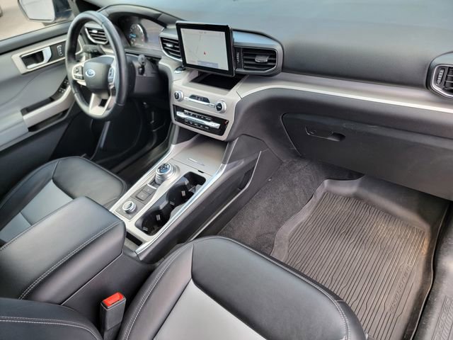 Certified 2023 Ford Explorer XLT w/ Equipment Group 202A image 26