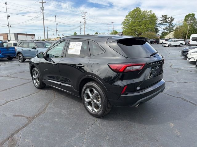 Certified 2024 Ford Escape ST-Line AWD/4WD image 5