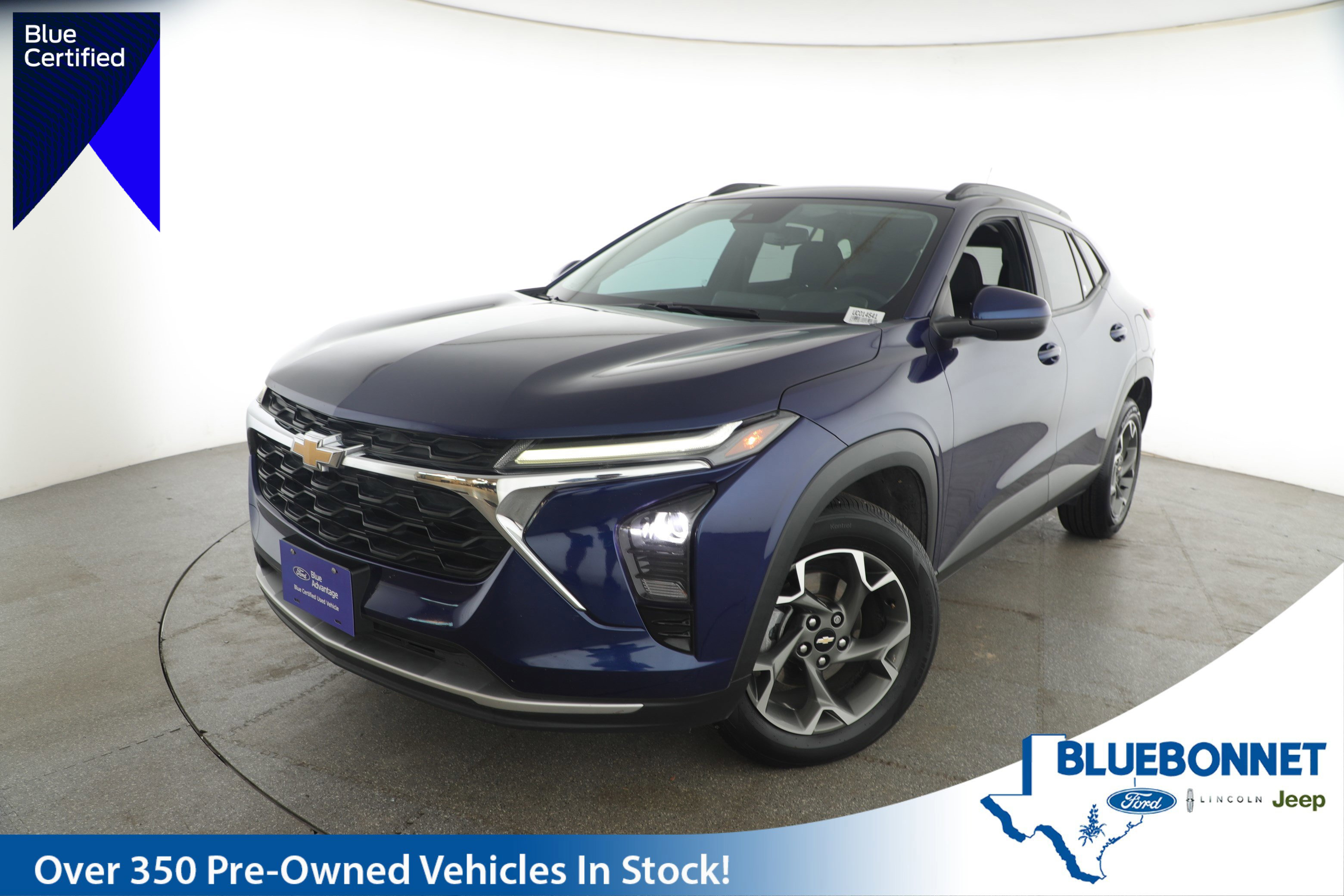 Used 2024 Chevrolet Trax LT w/ Driver Confidence Package image 1