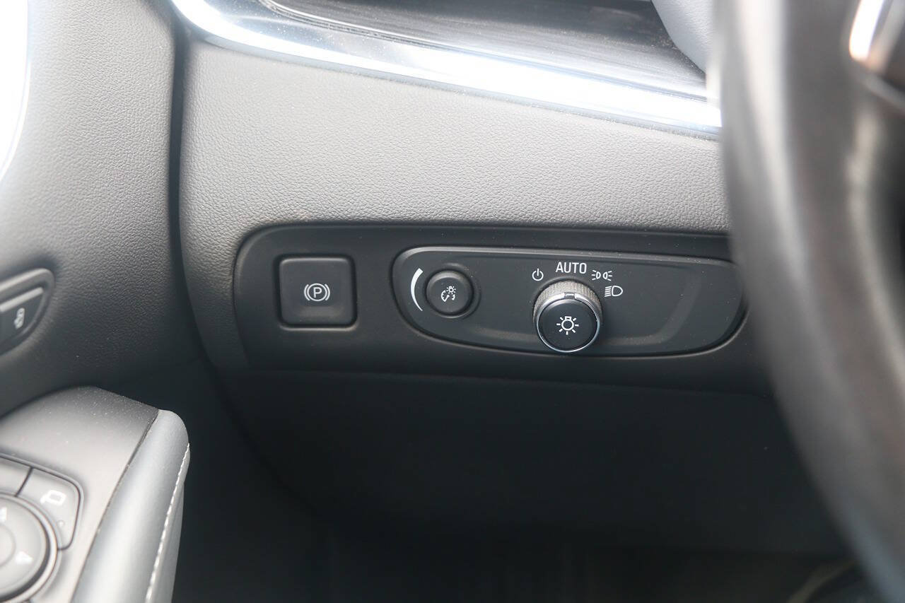 Used 2021 Buick Enclave Premium w/ Sun and Sites Package AWD/4WD image 38