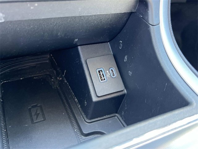 Certified 2024 Ford Edge SEL w/ Sport Appearance Package image 35