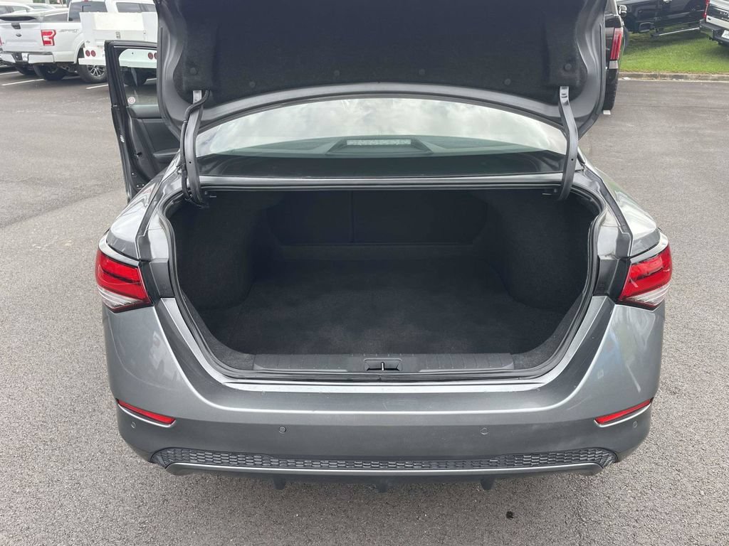 Used 2025 Nissan Sentra S FWD image 9