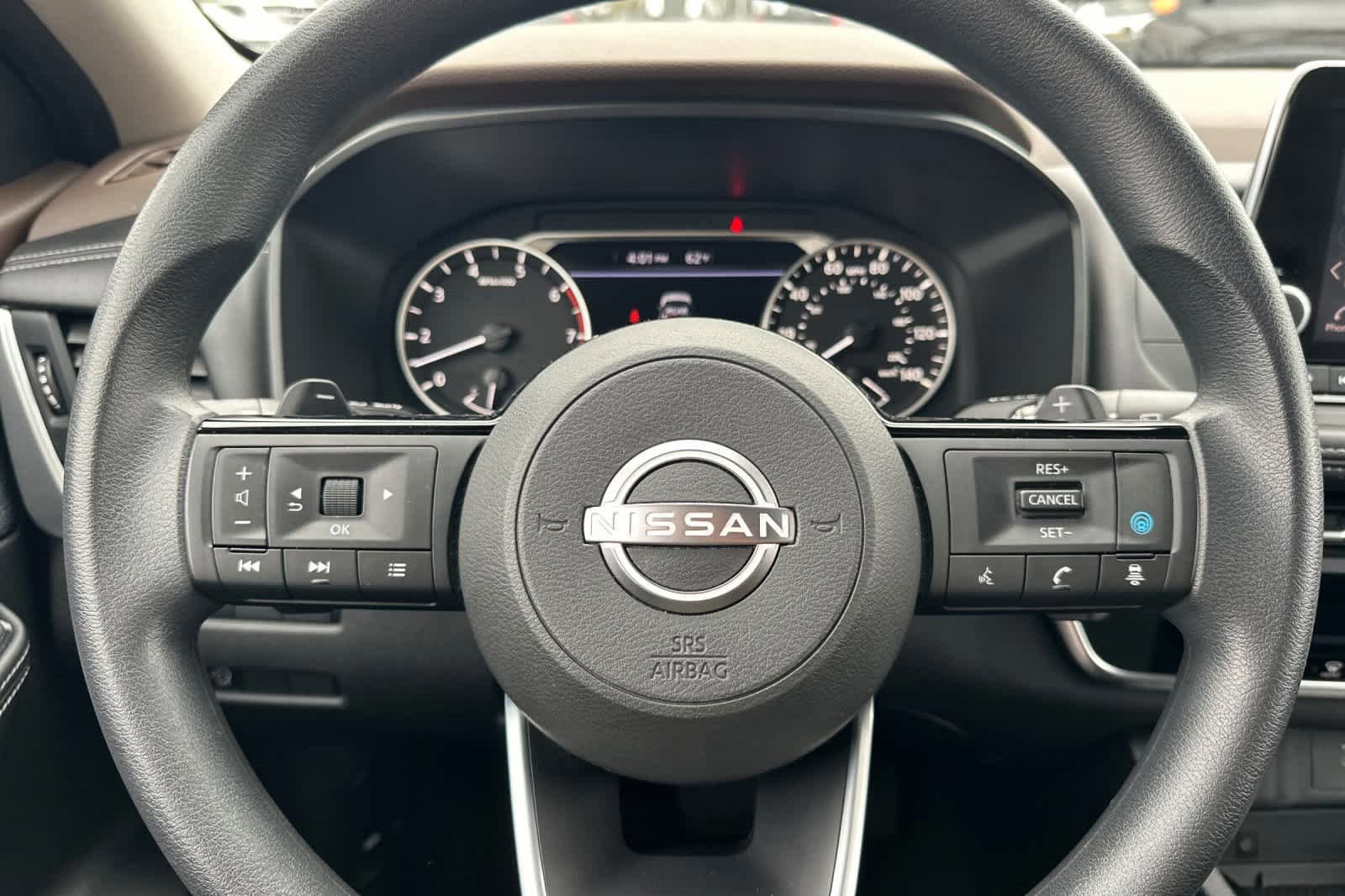 Used 2023 Nissan Rogue SV image 24