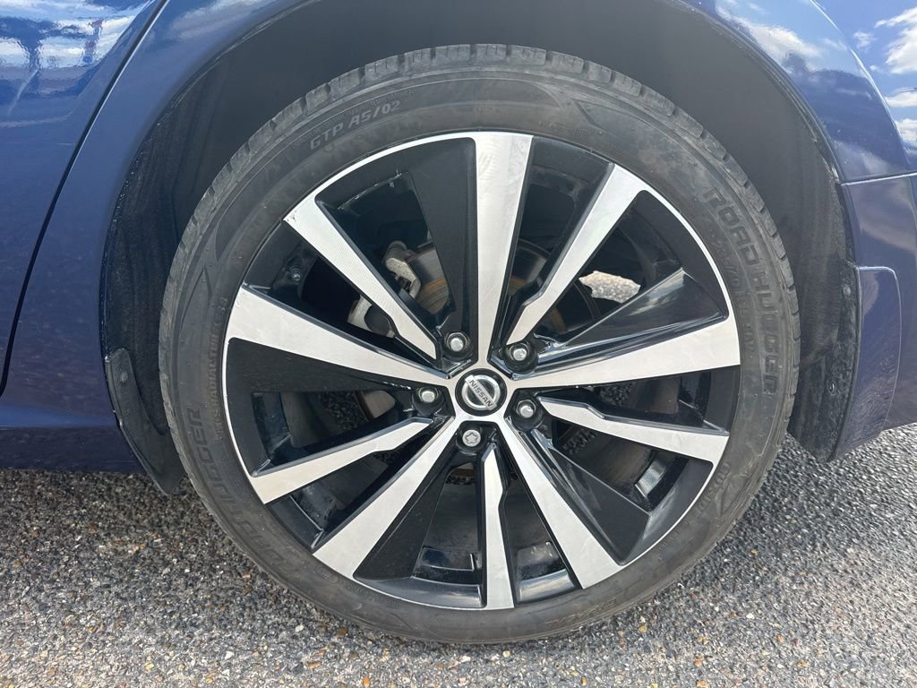 Used 2021 Nissan Altima 2.5 SR FWD image 11