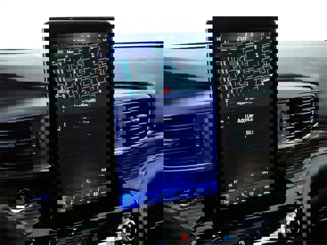 Certified 2023 Ford Explorer Limited w/ Limited Technology Package image 20