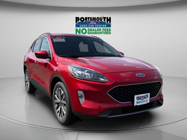 Certified 2022 Ford Escape Titanium AWD/4WD image 1