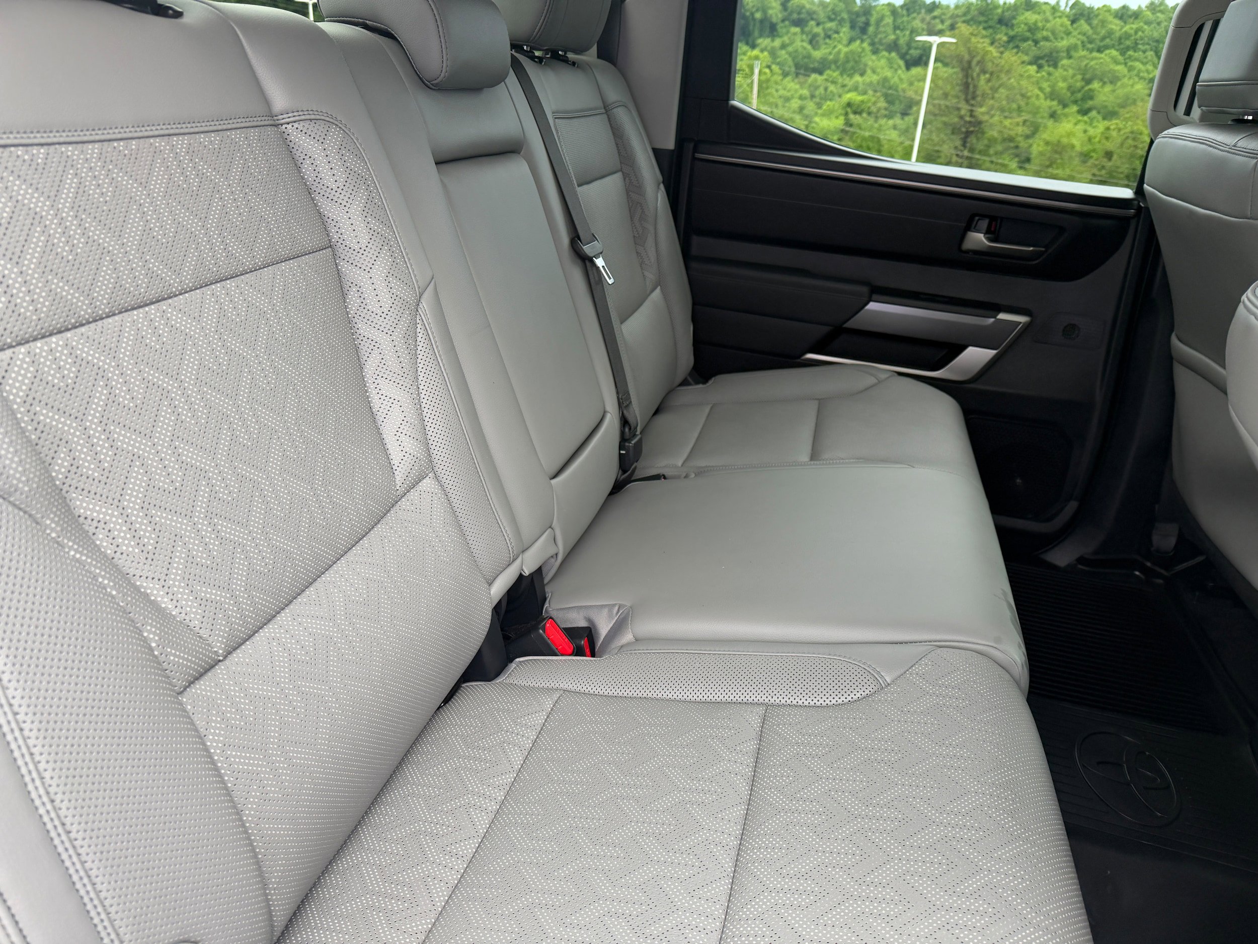 Used 2023 Toyota Tundra SR5 w/ SR5 Premium Package AWD/4WD image 15