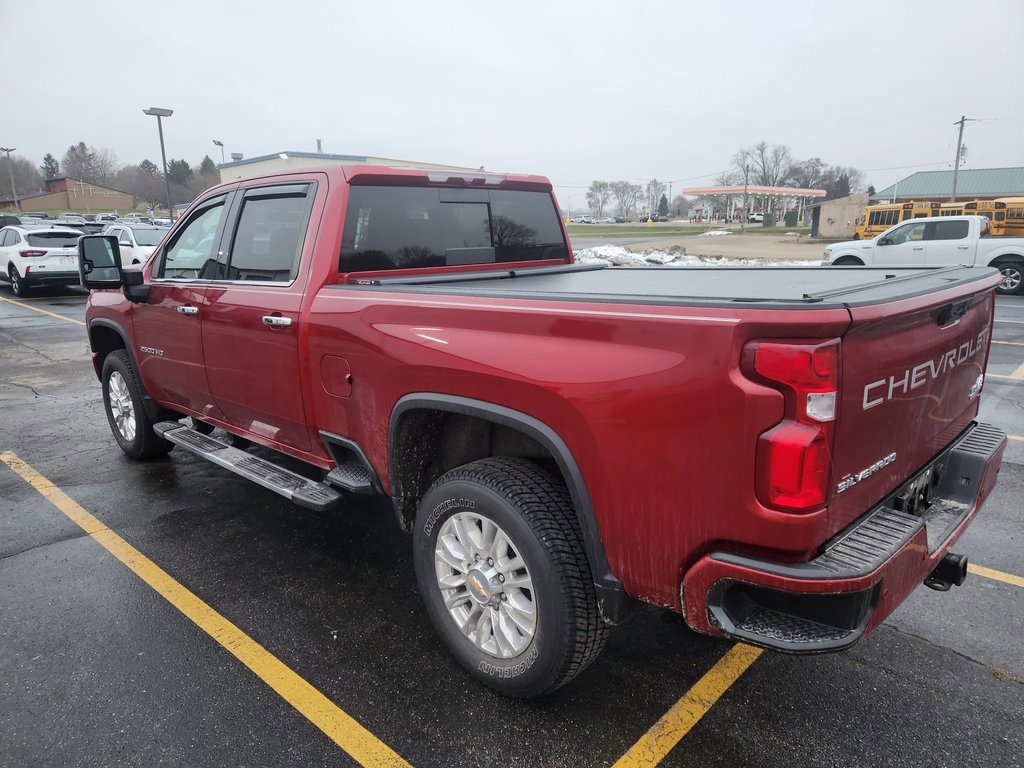 Used 2022 Chevrolet Silverado 2500 High Country image 2