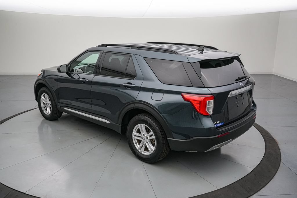 Certified 2023 Ford Explorer XLT w/ Equipment Group 202A AWD/4WD image 6