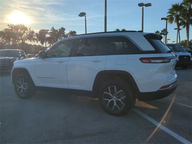 Used 2025 Jeep Grand Cherokee Limited w/ Trailer Tow Package image 6