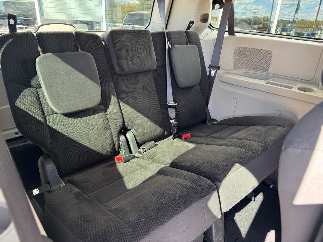 Used 2019 Dodge Grand Caravan SE image 11