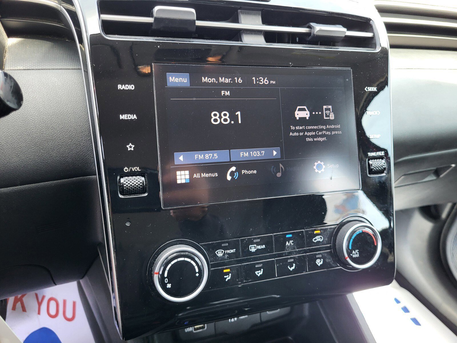 Used 2023 Hyundai Tucson SE image 19