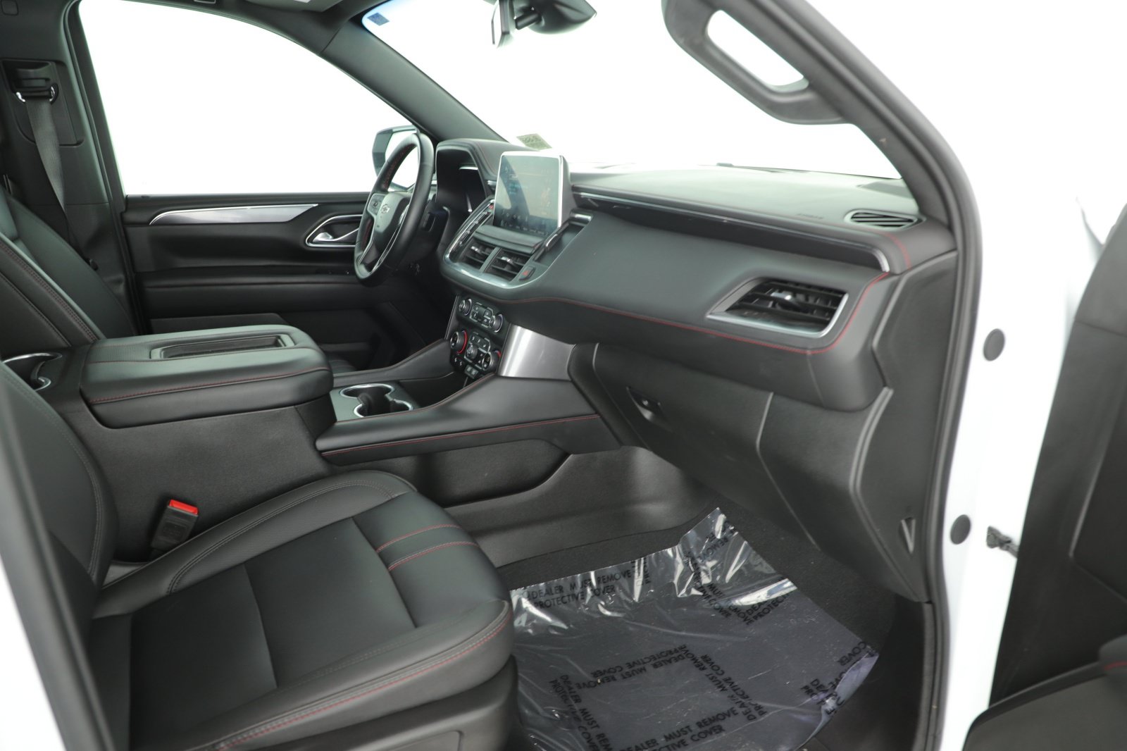 Used 2024 Chevrolet Tahoe RST w/ Luxury Package AWD/4WD image 19