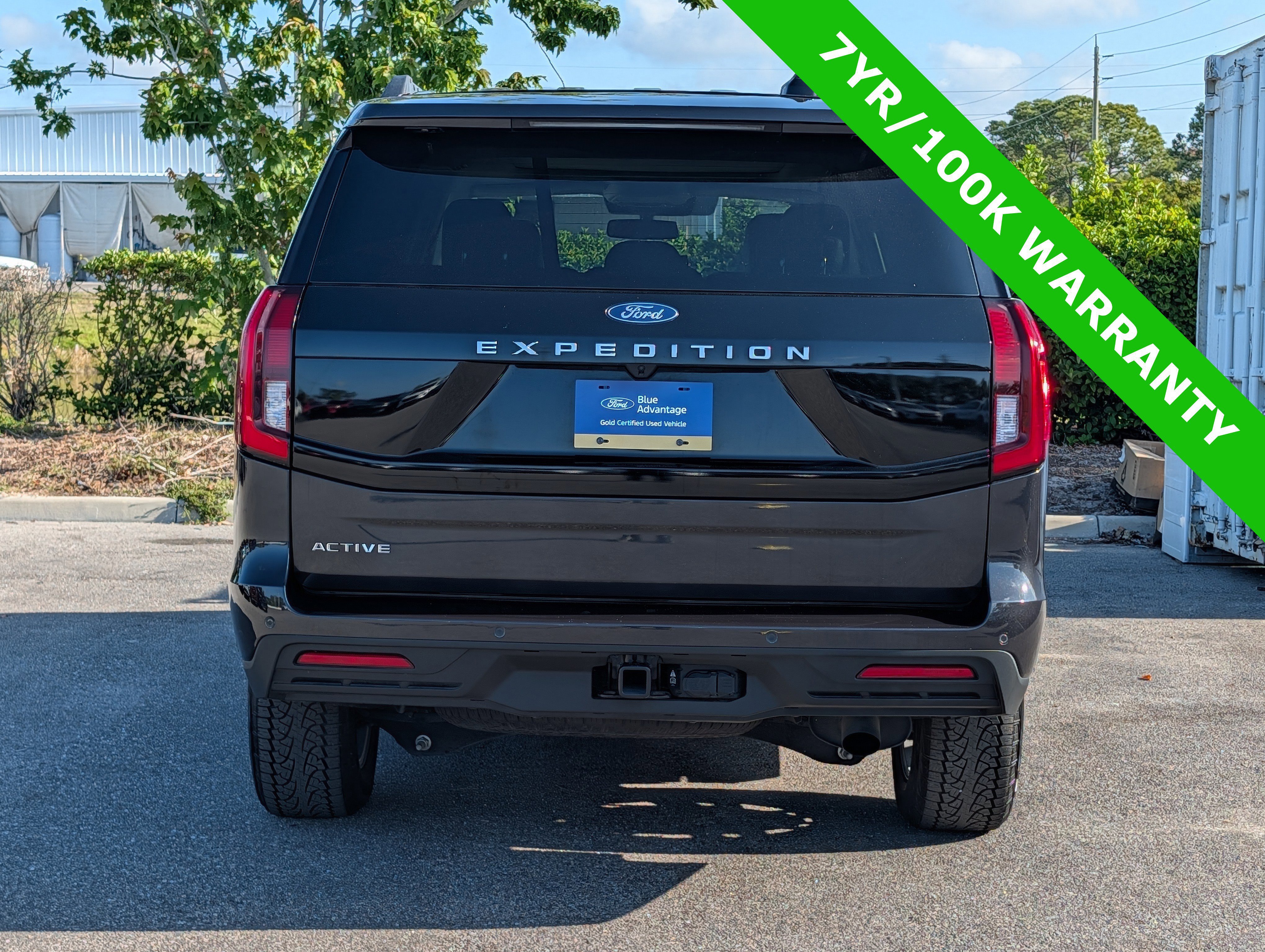 Certified 2025 Ford Expedition Active AWD/4WD image 4