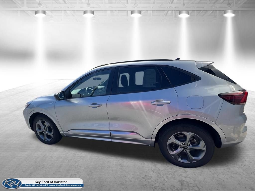 Certified 2024 Ford Escape ST-Line w/ Equipment Group 301A FWD image 12