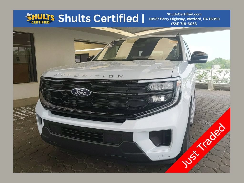 Certified 2025 Ford Expedition Active RWD image 1